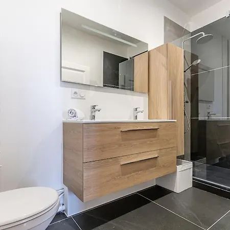 Plumeria - Grand 75M2 Calme Avec Jardin - 2 Chambres - 4 Lits - Parking Gratuit Apartmán *