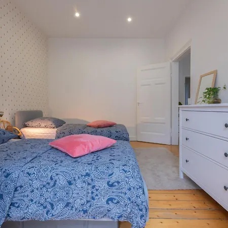 Plumeria - Grand 75m2 - Au Calme Et Jardin - Proche Gare, Nouvelle - Parking Public Gratuit - 2 - 4 Lits Séparés Apartamento *