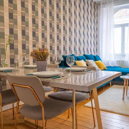 Apartment Plumeria: Peaceful Grand Near Station With Free Parking