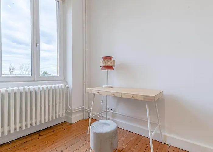 Plumeria - Grand 75m2 - Au Calme Avec Jardin - Ideal Famille Ou Groupe De Travailleurs - Parking Public Gratuit - 2 - 4 Lits Separes Mety