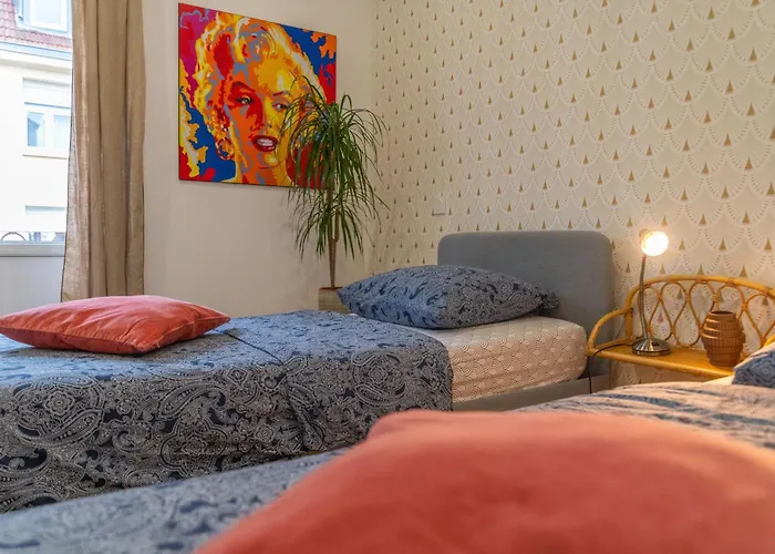 Plumeria - Grand 75m2 - Au Calme Avec Jardin - Ideal Famille Ou Groupe De Travailleurs - Parking Public Gratuit - 2 - 4 Lits Separes Mety